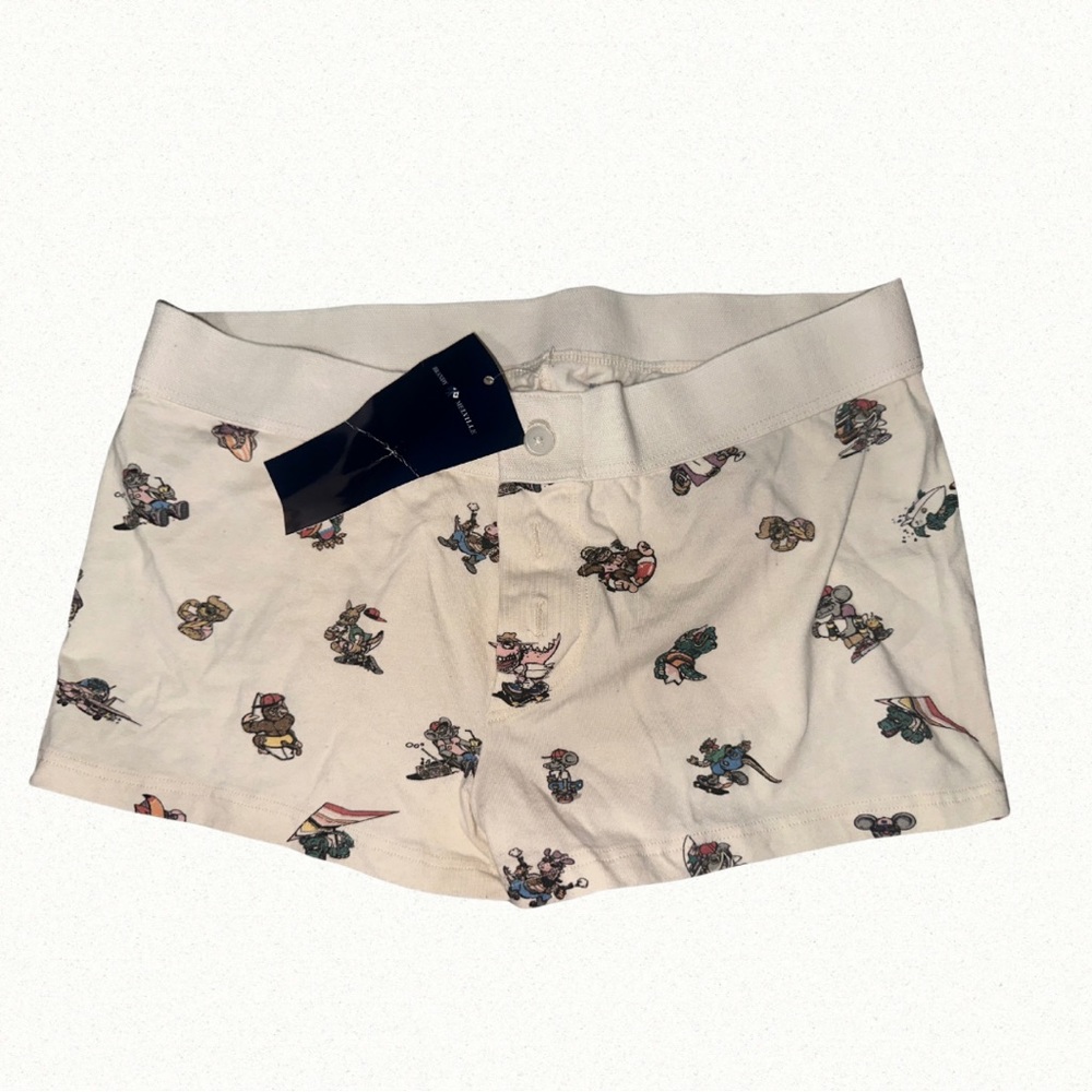 BRANDY MELVILLE SHEEP SHORTS